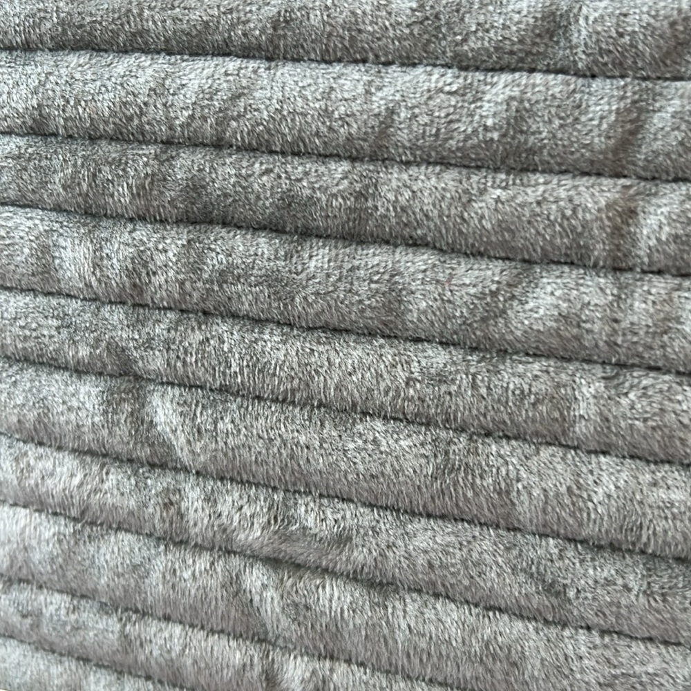 Fable Collection Ultra Soft Velvet Quilt Queen Bed Coverlet Smokey Jade NEW NWT - Picture 4 of 14